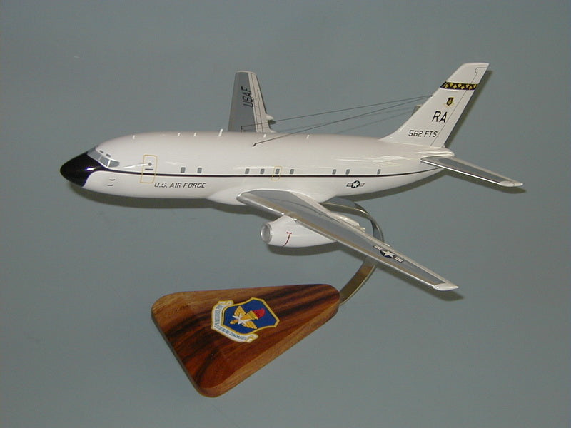 USAF T-43 Gator airplane model