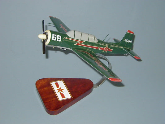 Nanchang CJ-6 (CJ-5) Yak-18 Airplane Model