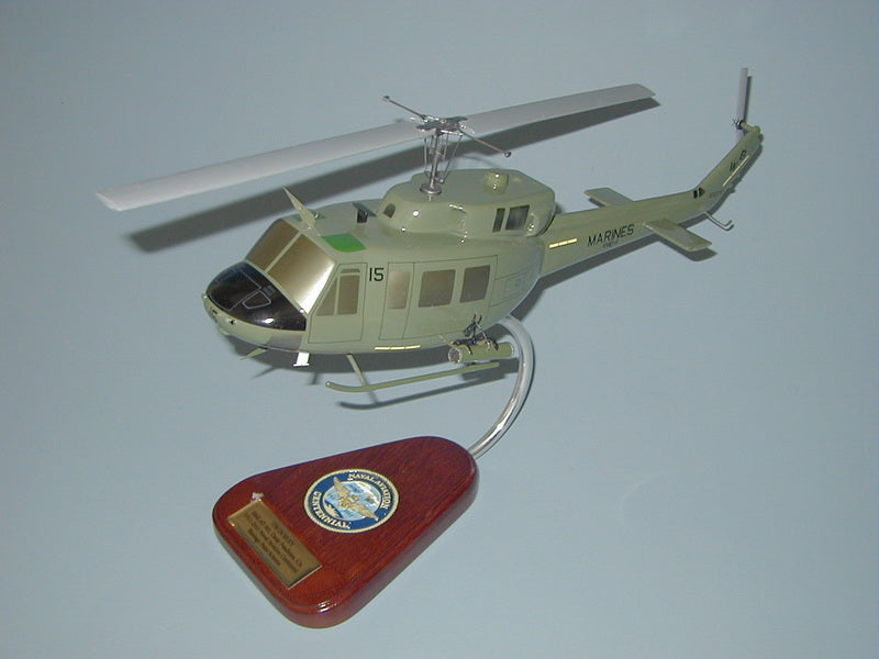 UH-1N / USMC Airplane Model
