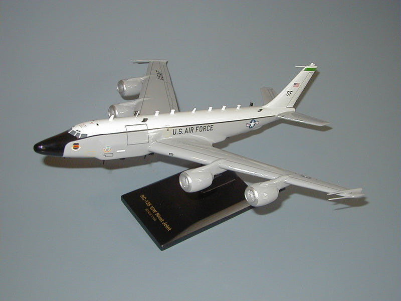RC135 Rivet Joint CFM Airplane Model MAM Scalecraft