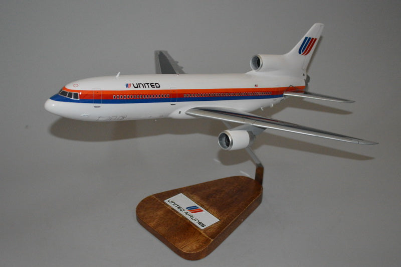 L-1011 Tristar / United Airlines Airplane Model
