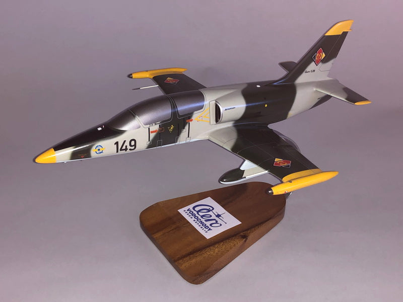 Aero L-39 Albatross pilot trainer Airplane Model