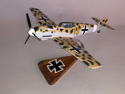 Luftwaffe Me-109 desert fighter plane model
