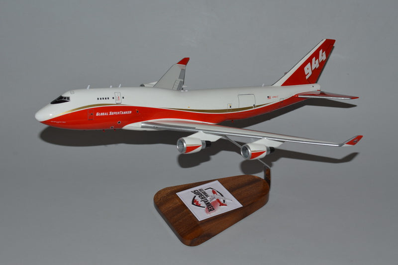 747 Global Super Tanker airplane model