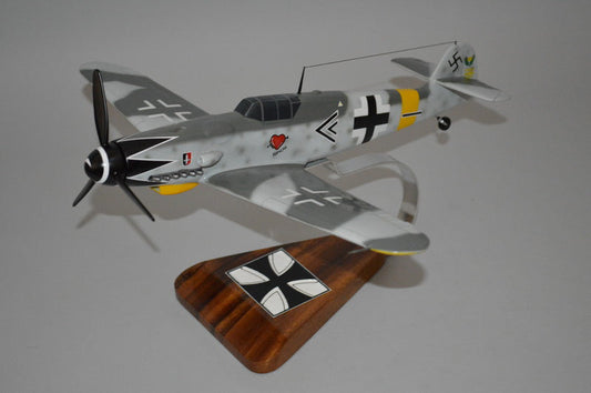 Erich Hartmann Me-109 model