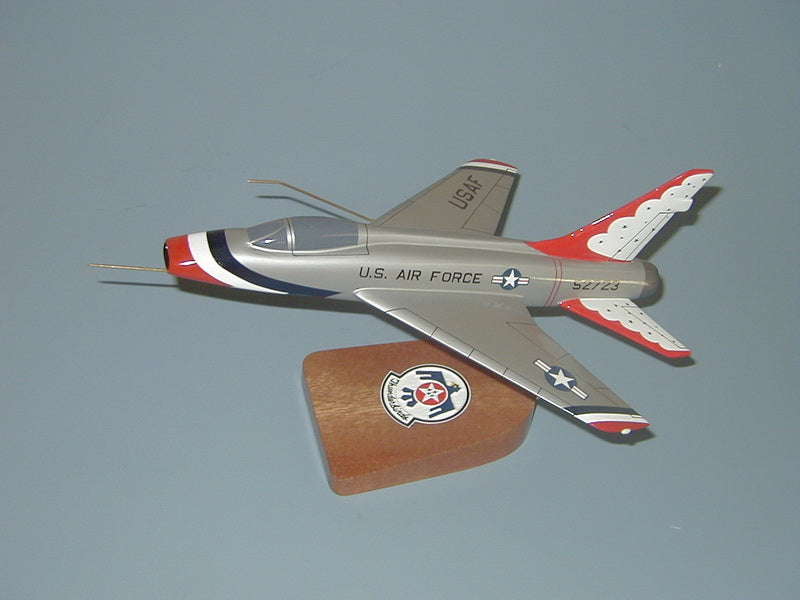 F-100 Super Sabre USAF Thunderbirds Airplane Model