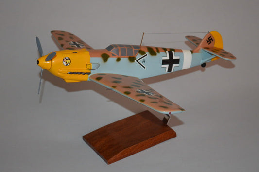 Me-109E Africa Airplane Model