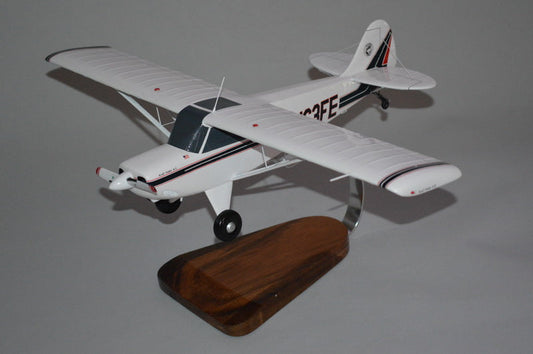 Aviat Husky A1C Airplane Model