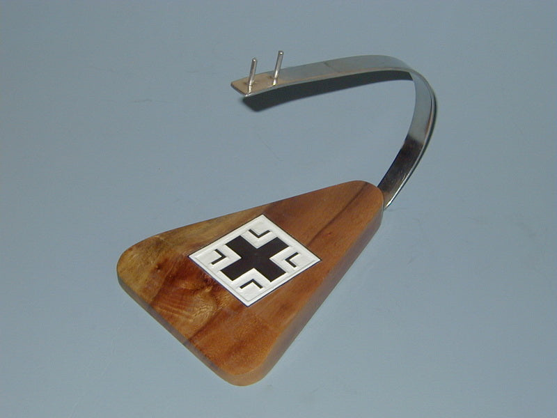 Model airplane stand for displays