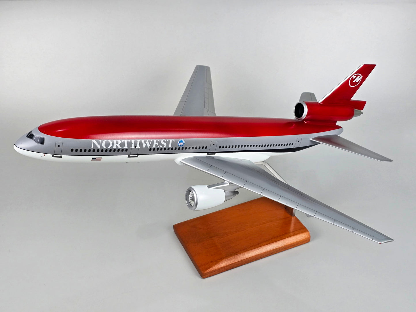 DC-10 Northwest Airlines Airplane Model