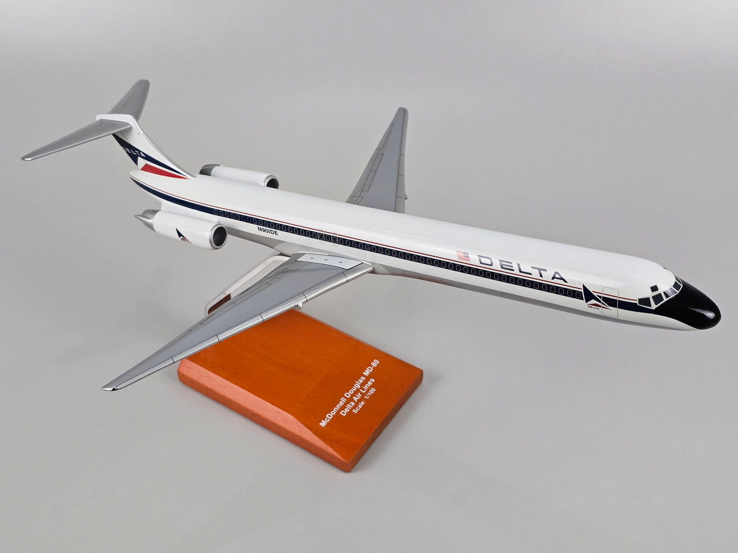 MD-80 Delta Airlines Airplane Model