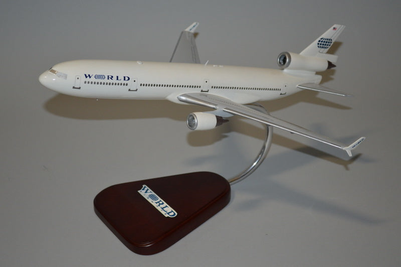 World Airways MD-11 airplane model Scalecraft