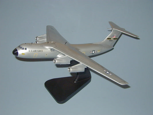 Lockheed C-141A Starlifter USAF cargo airplane model