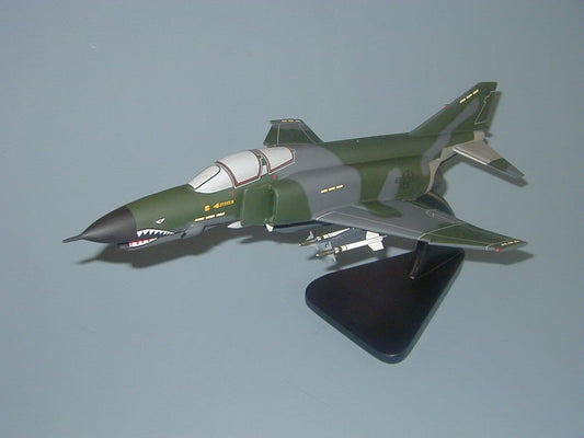F-4E Phantom II aircraft model