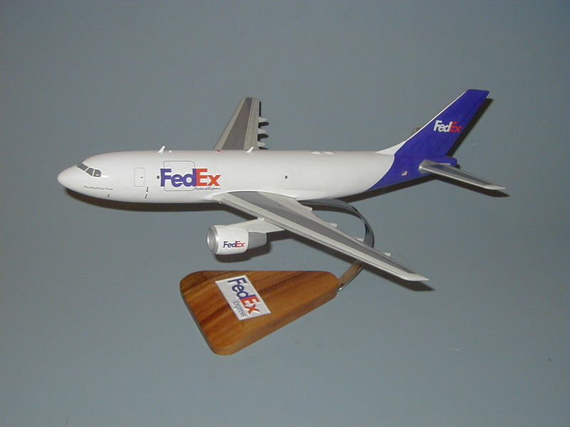 Fedex Airbus 310 model plane