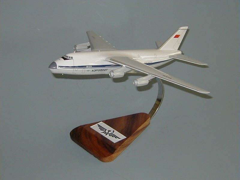 AN-124 Condor Airplane Model