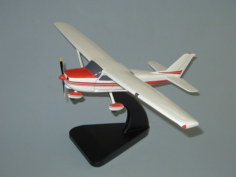 Cessna 172 Skyhawk model Airplane Model