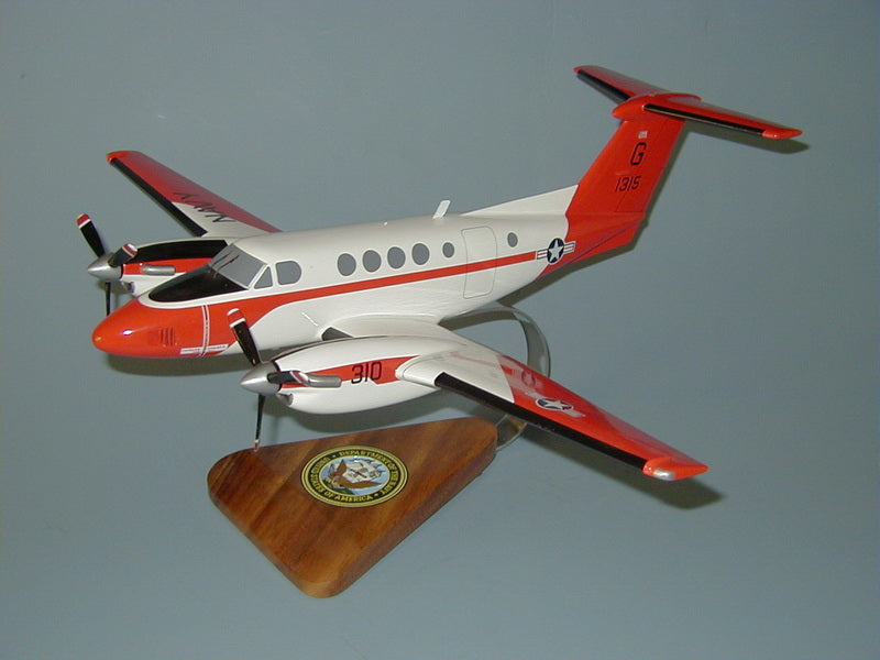 TC-12 Huron / U.S. Navy Airplane Model