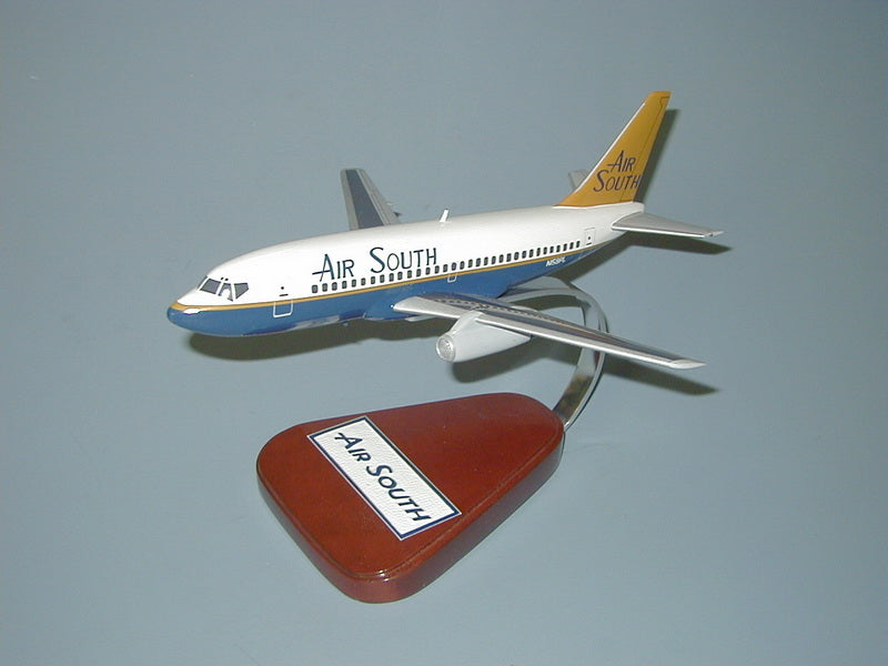 Boeing 737 / Air South Airplane Model