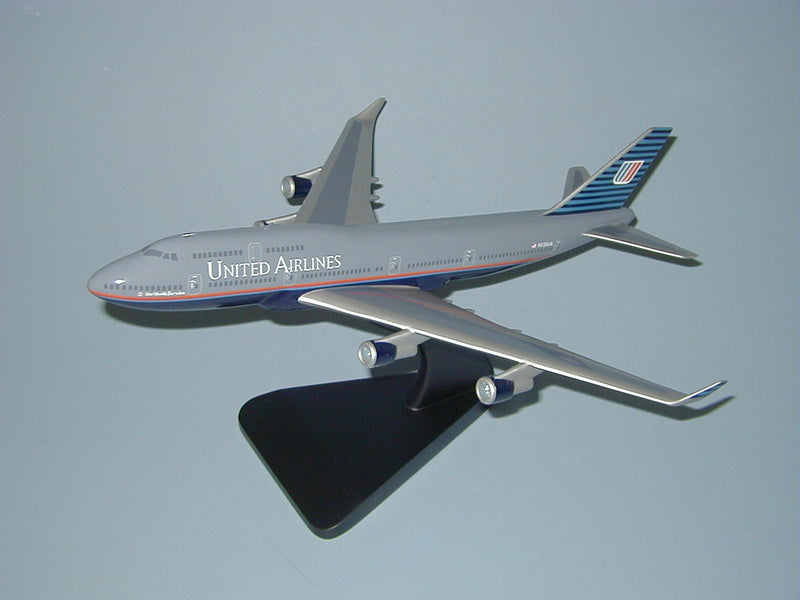 United Airlines Boeing 747 model aircraft