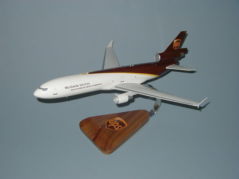 MD-11 / UPS Airplane Model