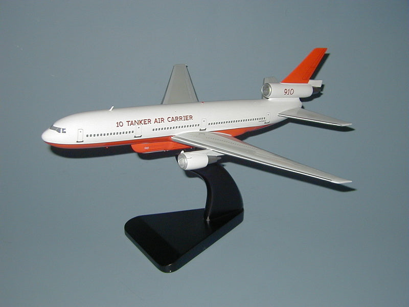 910 DC-10 air tanker model plane