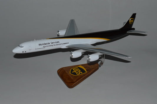 DC-8 / UPS Airplane Model