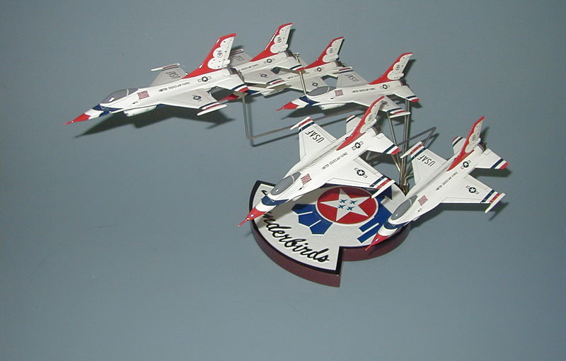 F-16 Falcon - Thunderbirds Airplane Model