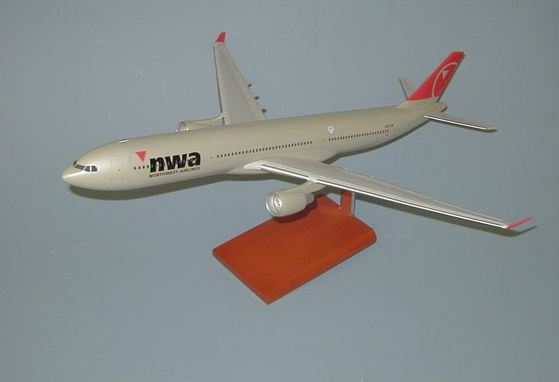 A-330 / Northwest Airplane Model