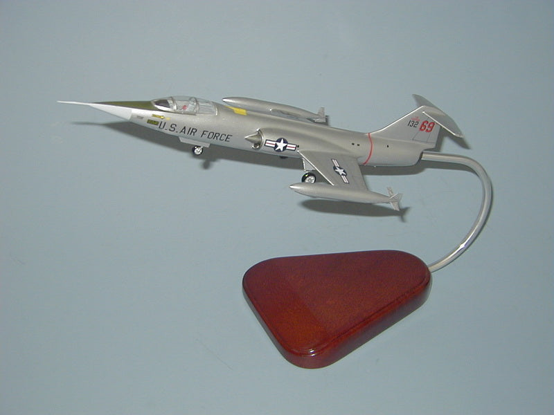 F-104 Starfighter - Gear down // Clear canopy Airplane Model