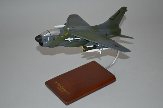 A-7D Corsair / USAF Airplane Model