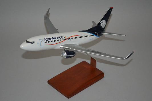 Boeing 737 / Aero Mexico Airplane Model