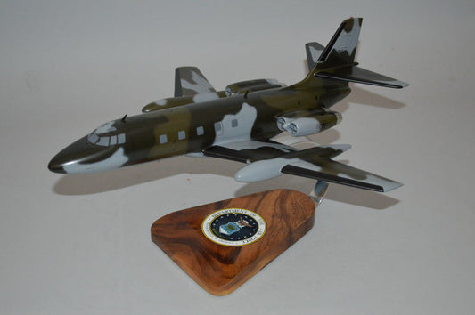 C-140 Jetstar / USAF Airplane Model