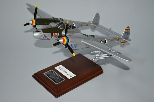 P-38 Lightning airplane model