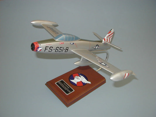 F-84G Thunderjet USAF airplane model