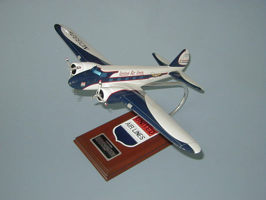 Boeing 247 / United Airlines Airplane Model
