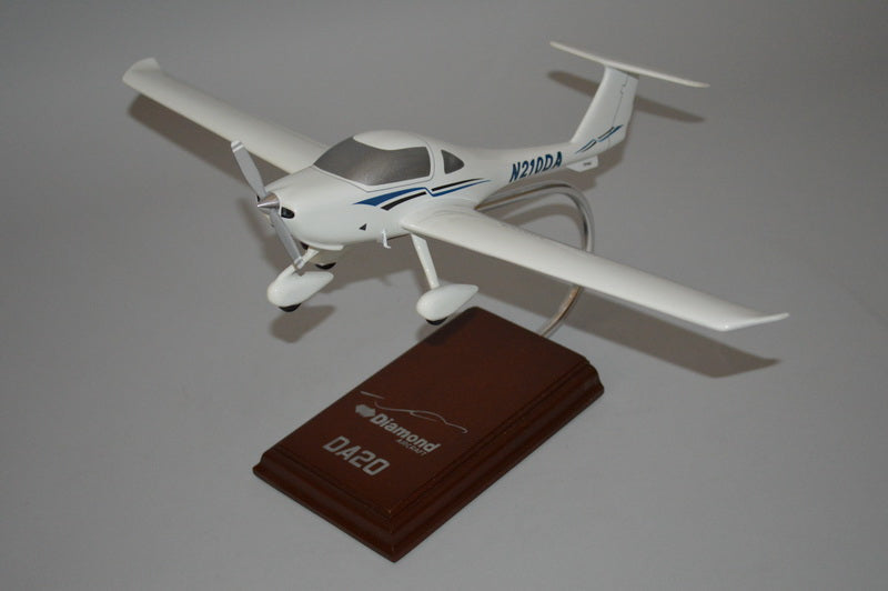 Diamond DA20 airplane model