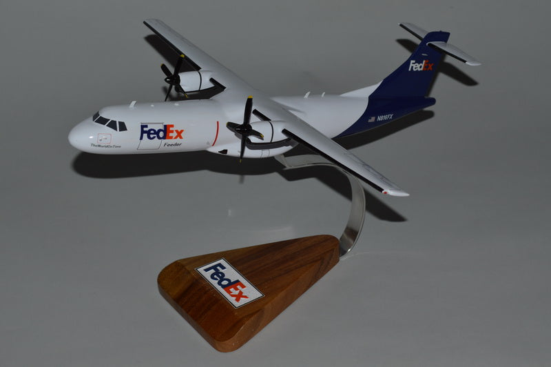 ATR-72 / FedEx Airplane Model
