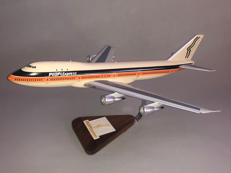 Boeing 747 / People Express Airplane Model