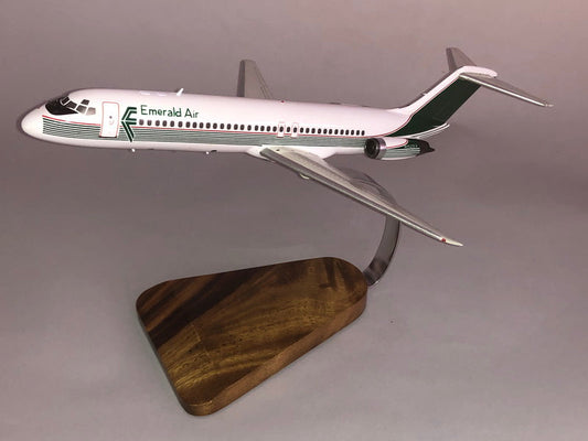 DC-9 / Emerald Air Airplane Model