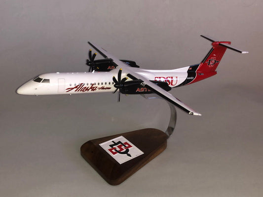 Q-400 DHC-8 San Diego State University Airplane Model