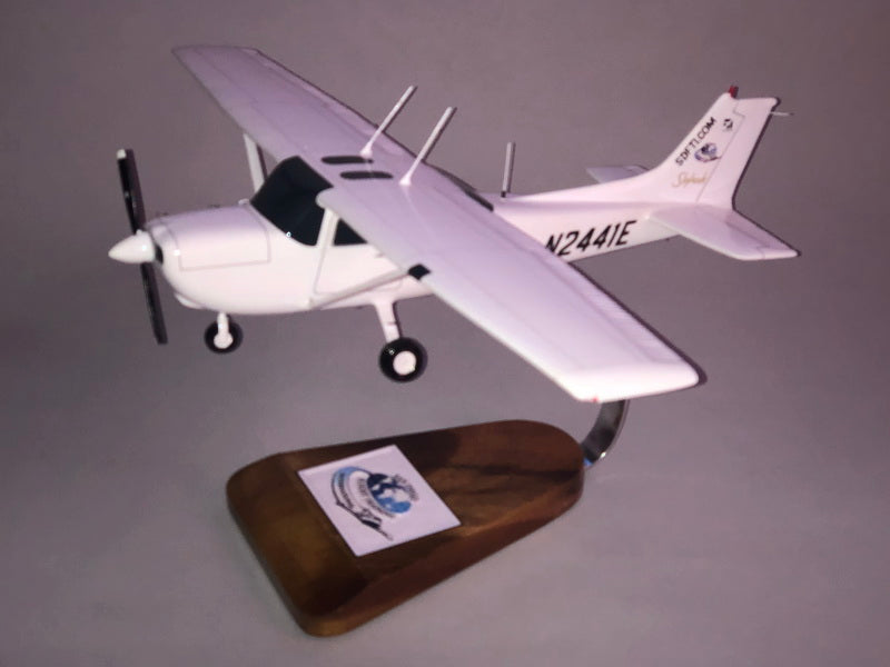 Cessna 172 Skyhawk airplane model Airplane Model