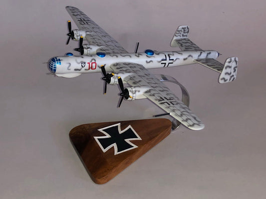 Heinkel He-277, Airplane Model