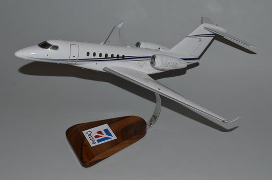 Cessna Longitude desktop mahogany model airplane