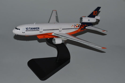 DC-10 / 10 Tanker N17085 (911) Airplane Model