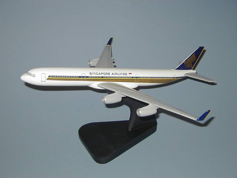 A-340 / Singapore Airlines Airplane Model