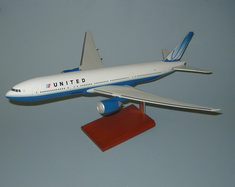 Boeing 777 / United Airplane Model