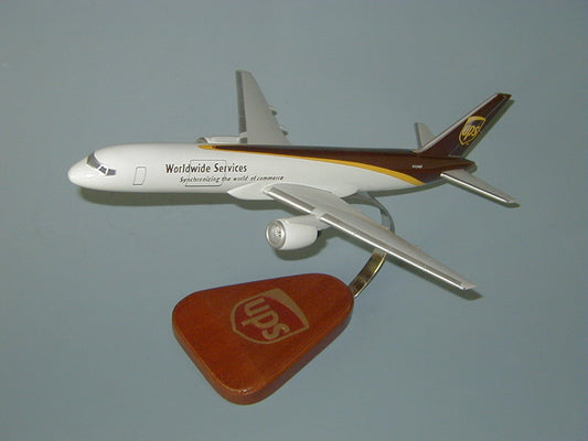 Boeing 757 UPS model plane