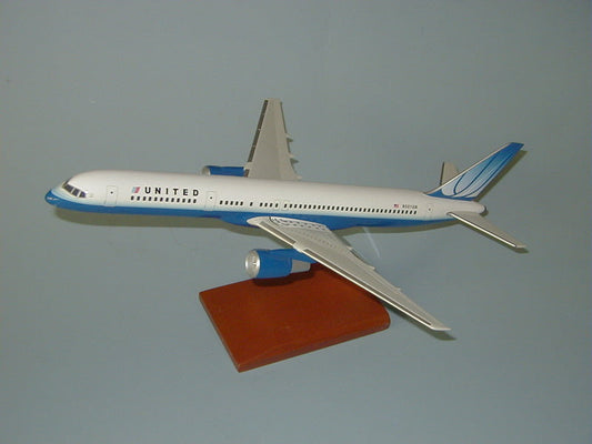 Boeing 757 United Airlines airplane model