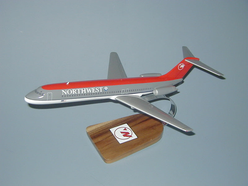 DC-9 / Northwest Airlines Airplane Model